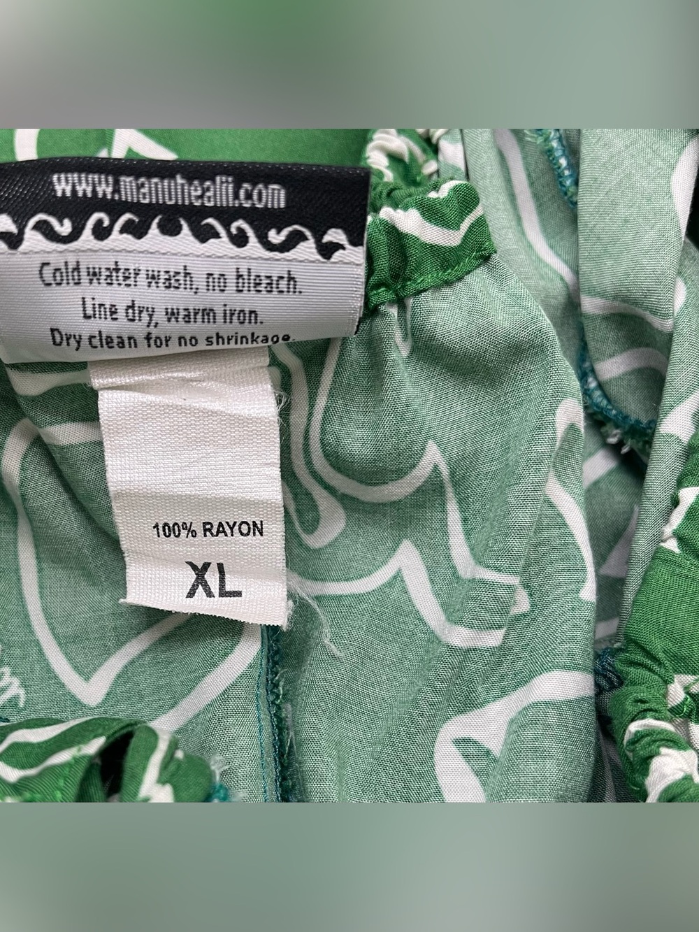 MANUHEALI’I Hawaiian Green Floral Tie Round Neck 3/4 Sleeves Aloha Top Size XL - Picture 4 of 4